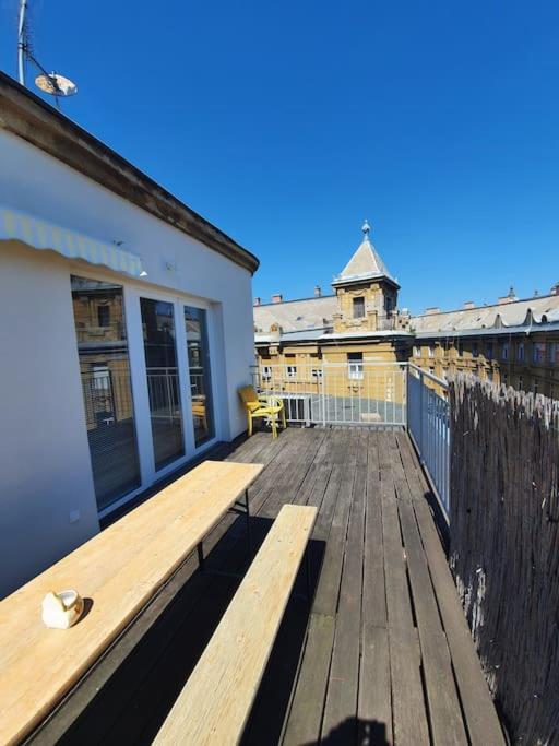 Beauty On The Rooftop With Ac And Rooftop Terrace Budapest Exterior photo